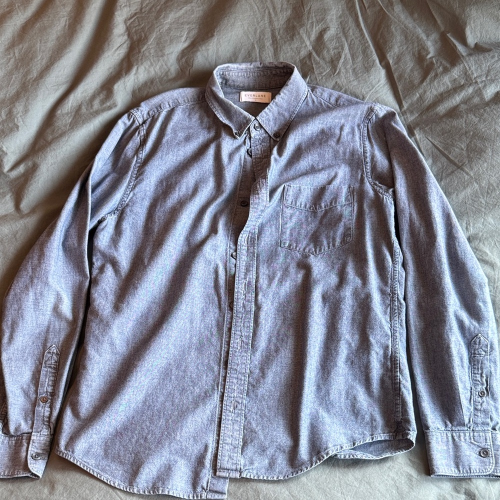 Everlane Blue Chambray Button-Up Shirt